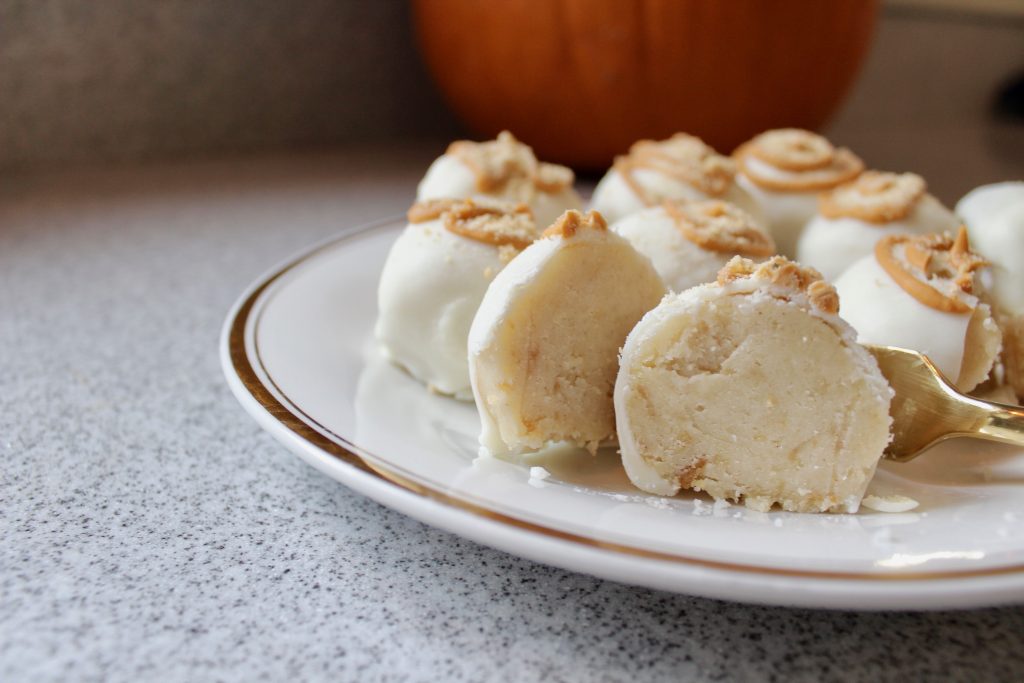 Pumpkin Spice Cake Balls