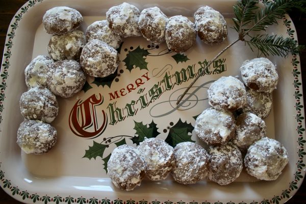 Mocha Nut Balls | The Hungry Lyoness The Hungry Lyoness Christmas ...