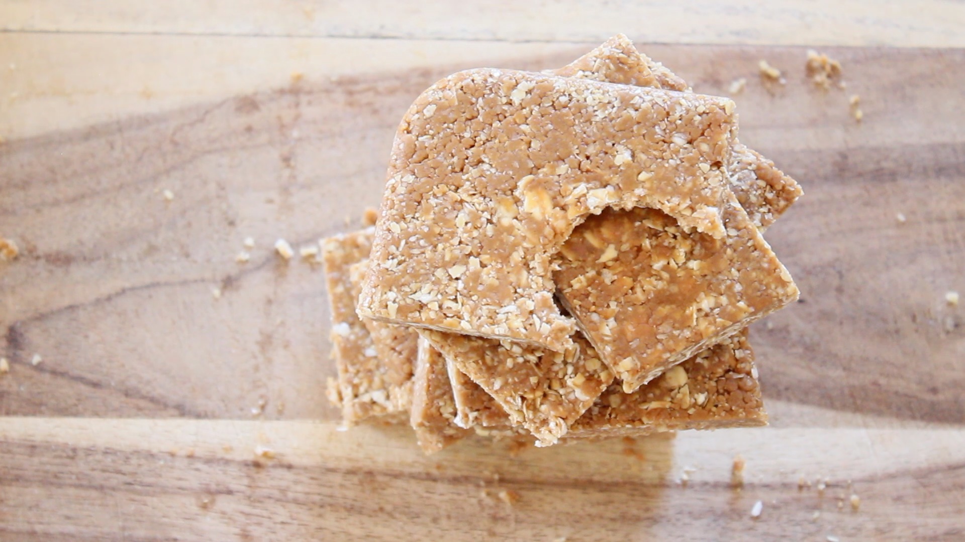 Healthy + Easy Peanut Butter Protein Bars