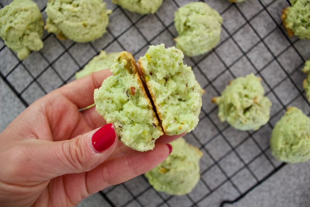 cream cheese pistachio cookies