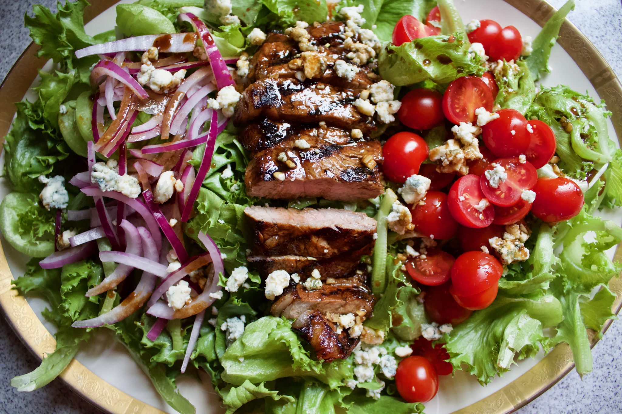Grilled Steak Salad With Balsamic Dressing
