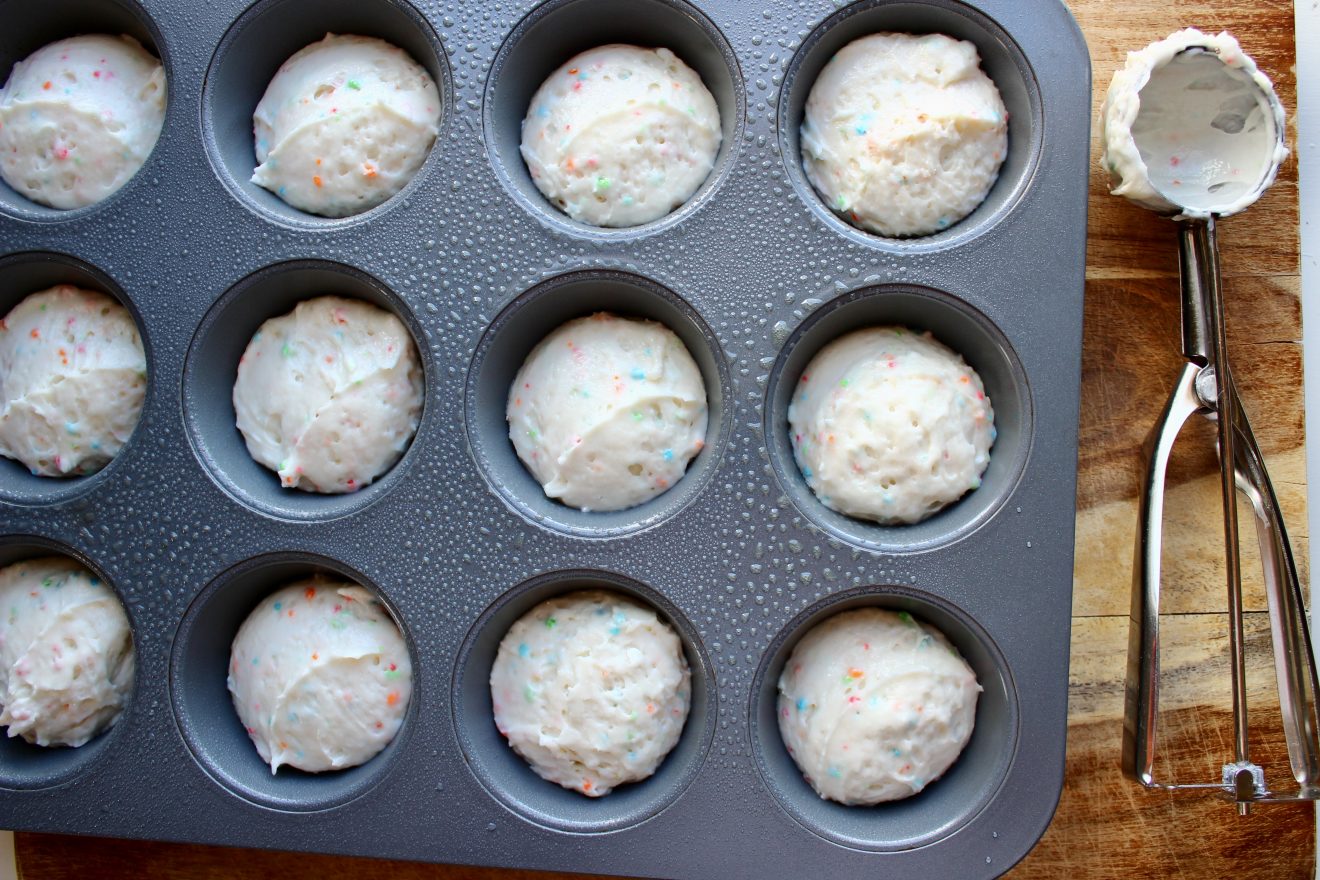 Greek Yogurt Funfetti Cupcakes The Hungry Lyoness