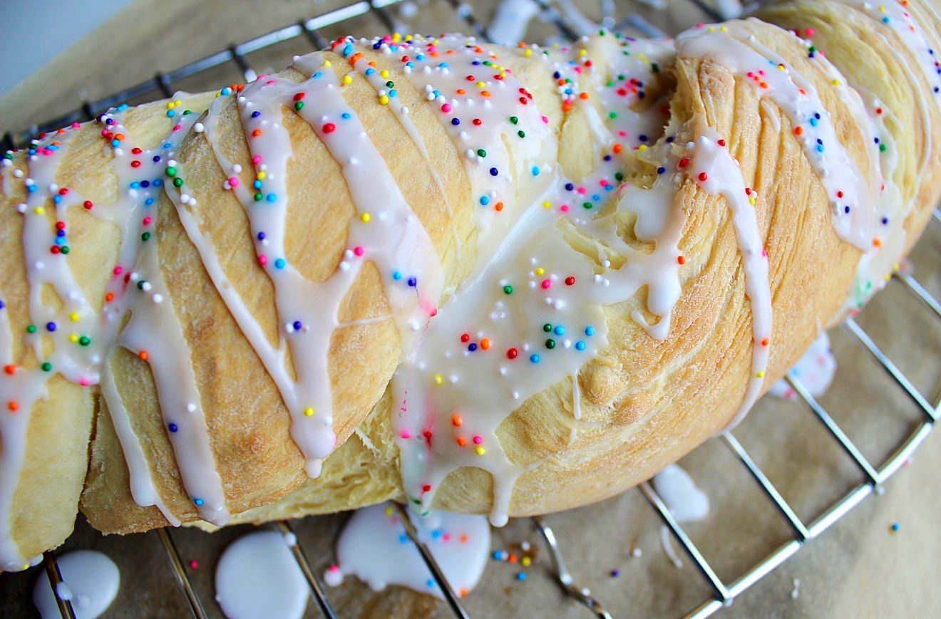 Sweet Italian Easter Bread - The Hungry Lyoness - Food Blog